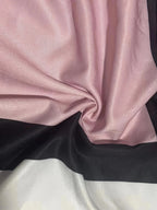 Robe Élégante à Boutons avec Finitions Raffinées