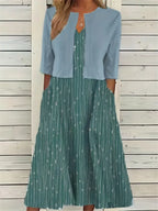 Ensemble Élégant de Robe Florale à Deux Pièces avec Top Court Uni et Col Rond