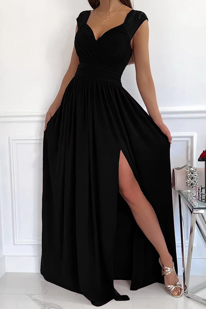 Robe Sans Manches en Dentelle avec Découpes au Bas et au Dos