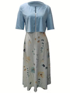 Ensemble Élégant de Robe Florale à Deux Pièces avec Top Court Uni et Col Rond
