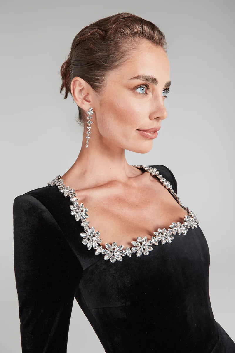 Emilia - Élégante Robe en Velours à Décolleté Carré