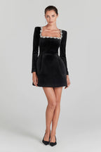 Emilia - Élégante Robe en Velours à Décolleté Carré