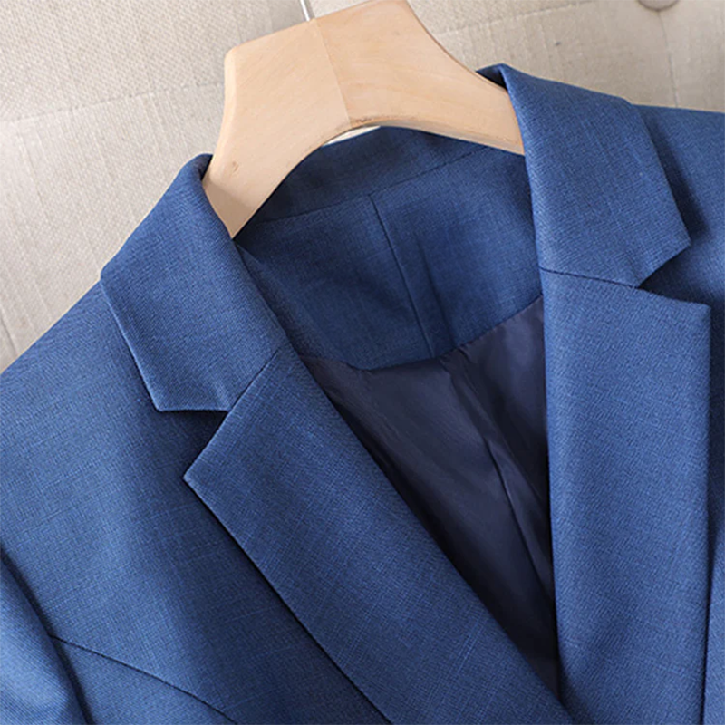 Elena – Ensemble de Costume Luxueux