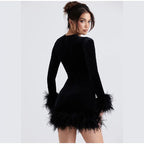 Robe Élégante Fourreau avec Manches en Plumes