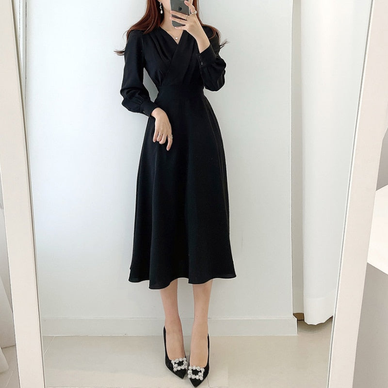 Robe Évasée Chic avec Décolleté en V et Manches Bouffantes