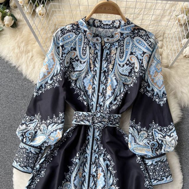 Robe A-Line à Motif Floral avec Ceinture